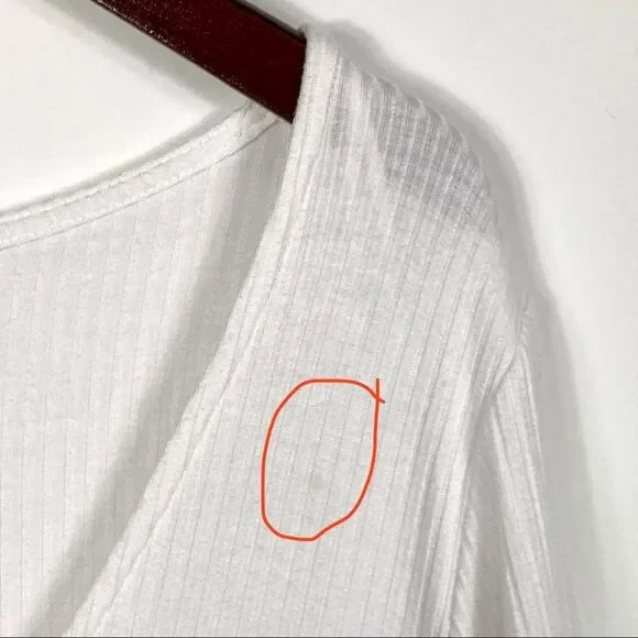 H&M Women's White Ribbed Crop Top w/ Buttons Size XXL - Picture 6 of 10